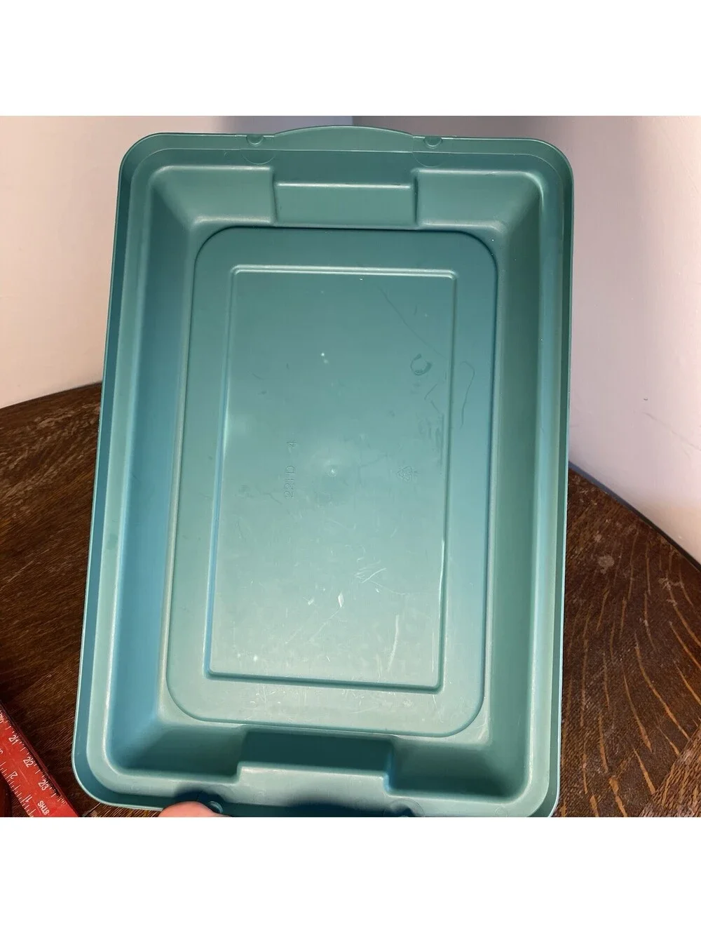 Rubbermaid Green Leaf Pattern Storage Container with High Lid Rectangular 16”